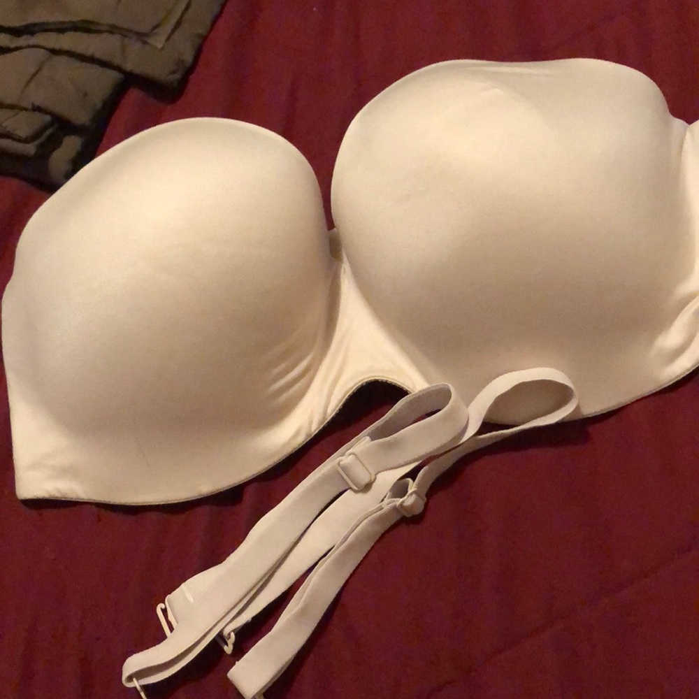 Victoria Secret Body Strapless Bra 38D